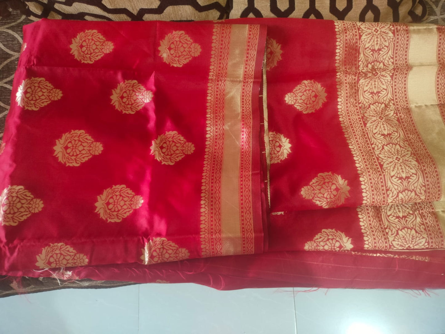 Jacquard Saree With Blouse For Women (Dark Red & Golden work, 6.3M)